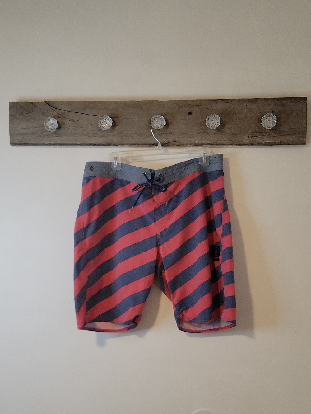 Volcom Stoneys Red and Navy Stripe Swim Trunks SZ 36